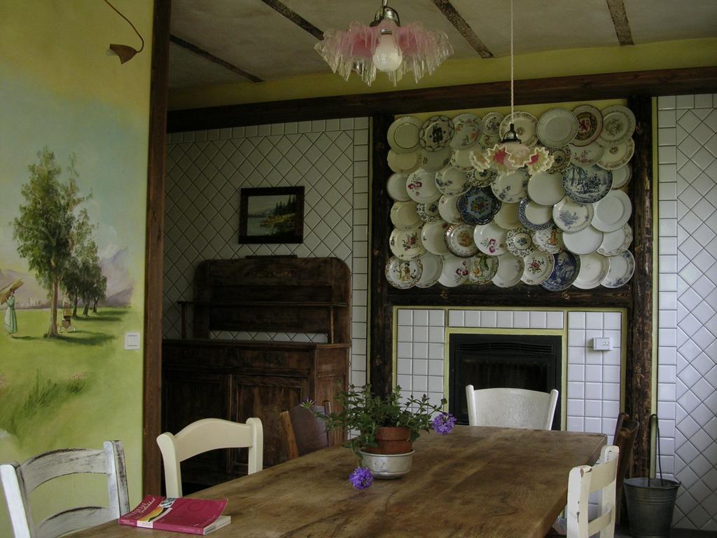La Commedia Della Pentola Guest House Lu (Piedmont) ห้อง รูปภาพ
